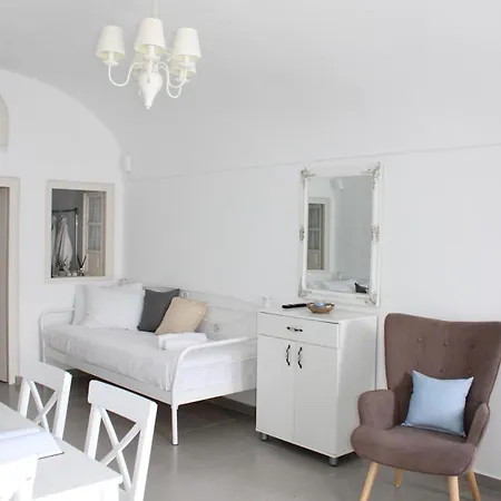 Apartamento Mary Castelia 2 With Jacuzzi Akrotírion